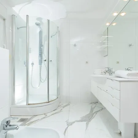 Oliva Allegra 스플리트